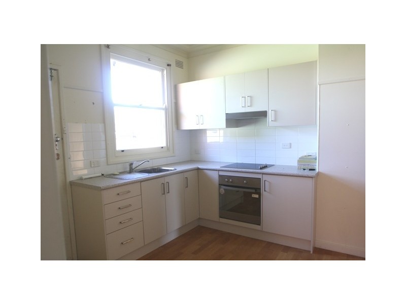 4 Glenview Street, Bolwarra Heights NSW 2320