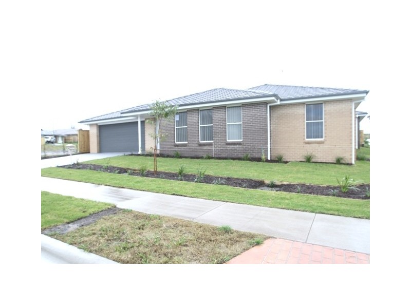 97 McKeachie Drive, Aberglasslyn NSW 2320