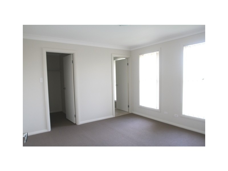 97 McKeachie Drive, Aberglasslyn NSW 2320