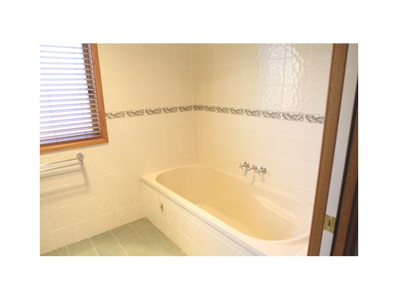 22 Tranquil Close, Louth Park NSW 2320