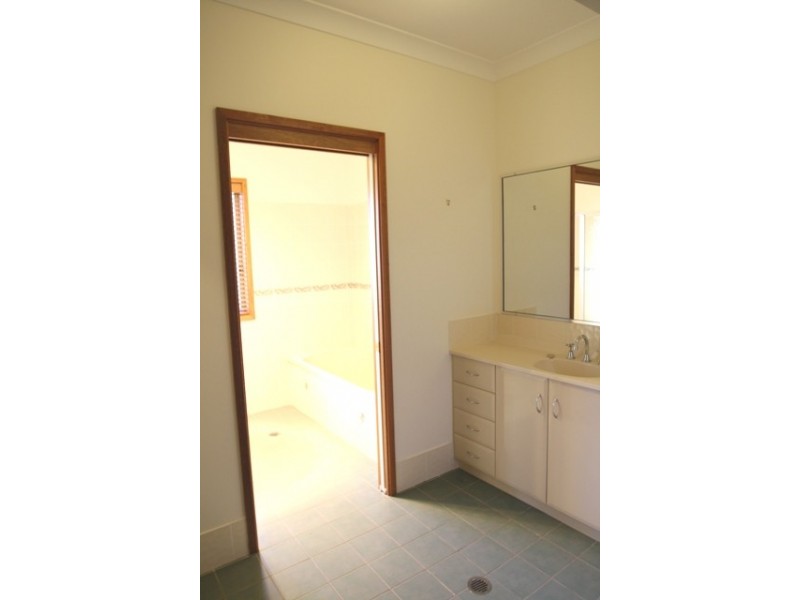 22 Tranquil Close, Louth Park NSW 2320