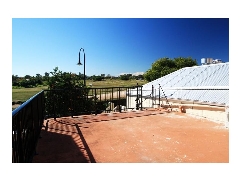 348A HIGH, Maitland NSW 2320
