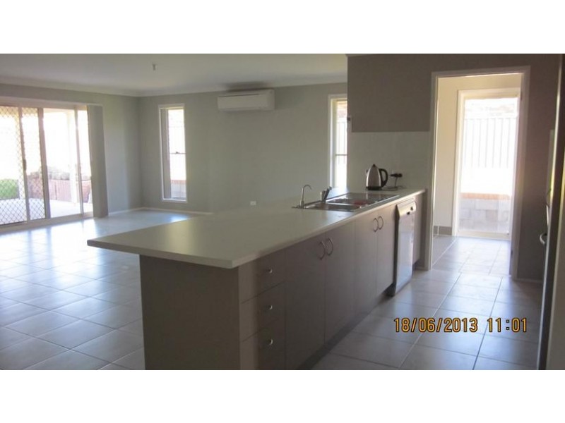 9 VICTORIA STREET, Paterson NSW 2421