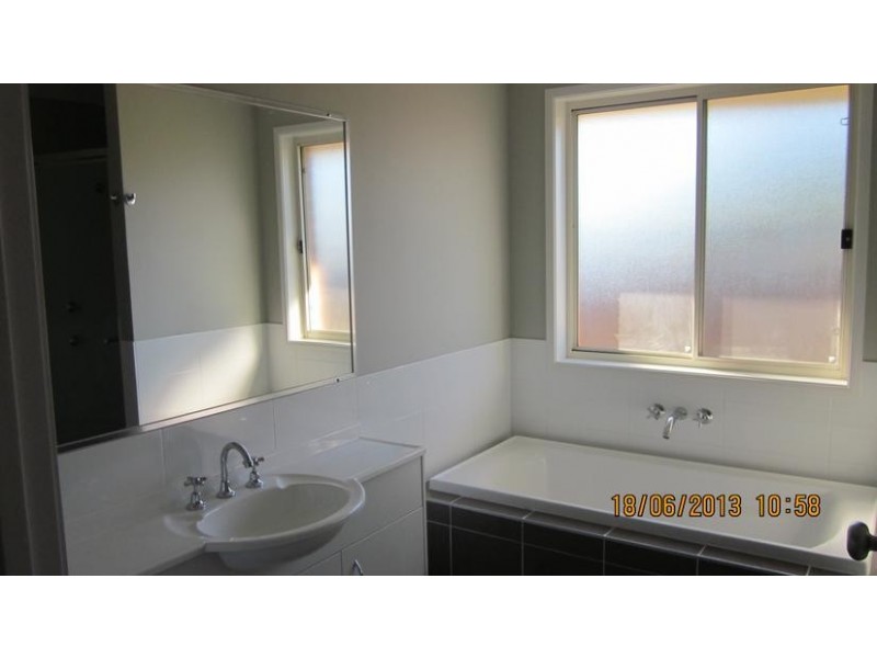 9 VICTORIA STREET, Paterson NSW 2421