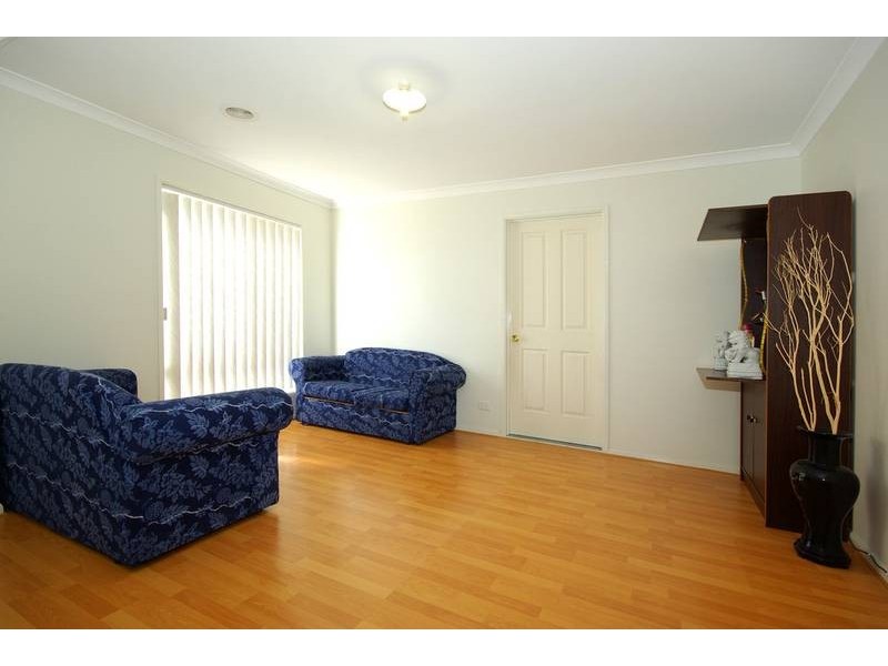 25 Carboni Crescent, Lynbrook VIC 3975