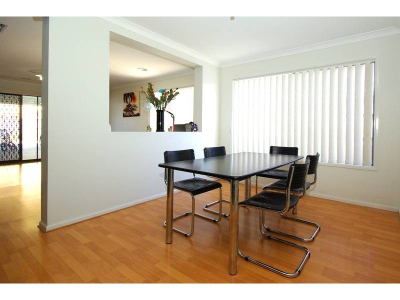 25 Carboni Crescent, Lynbrook VIC 3975