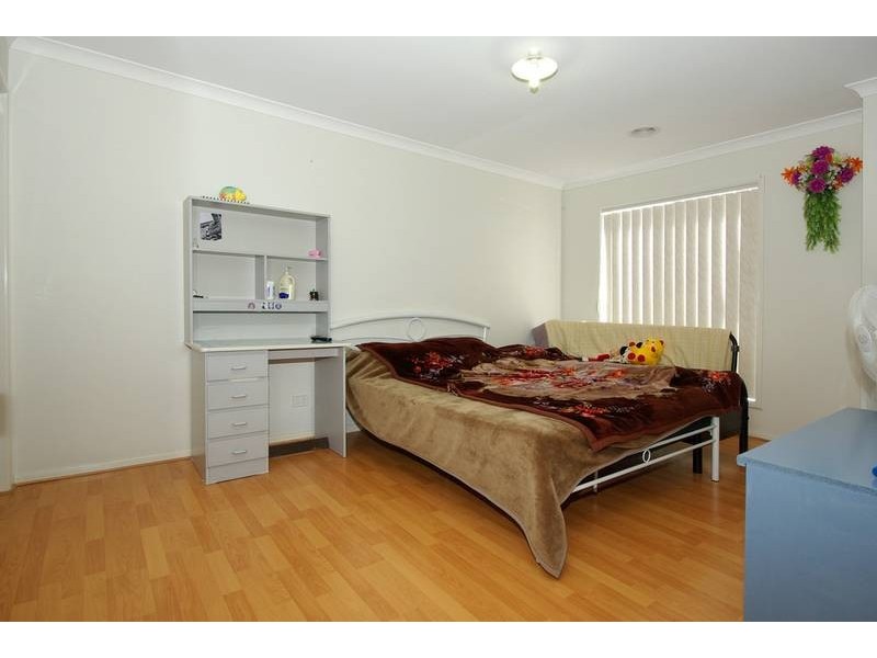 25 Carboni Crescent, Lynbrook VIC 3975