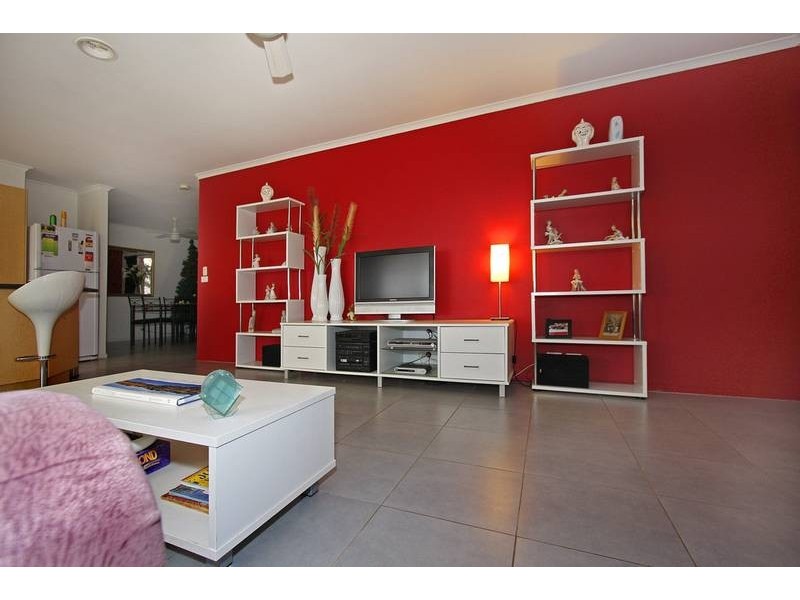 4 Haydn Place, Narre Warren South VIC 3805