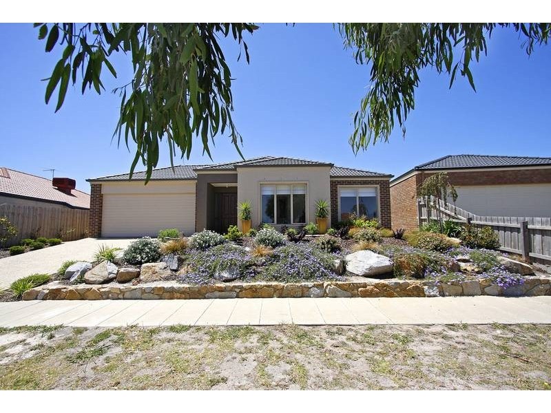 42 Franklin Parade, Lynbrook VIC 3975