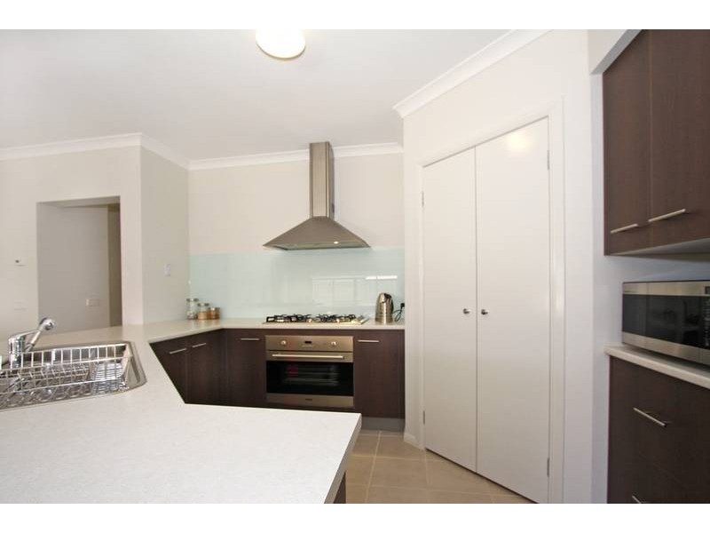 42 Franklin Parade, Lynbrook VIC 3975