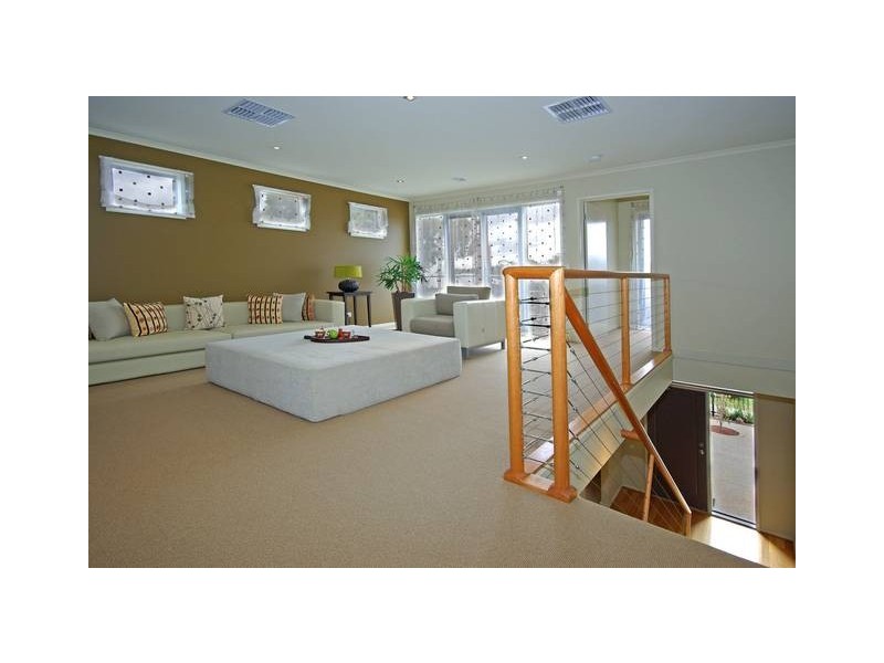 12 Carabeen Way, Lyndhurst VIC 3975