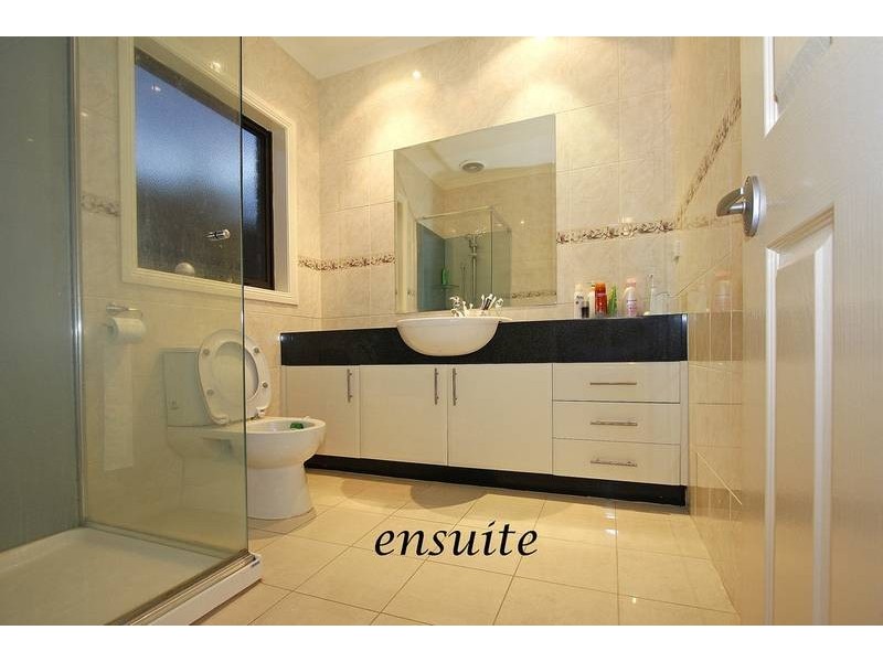 10 Monash Place, Clayton VIC 3168