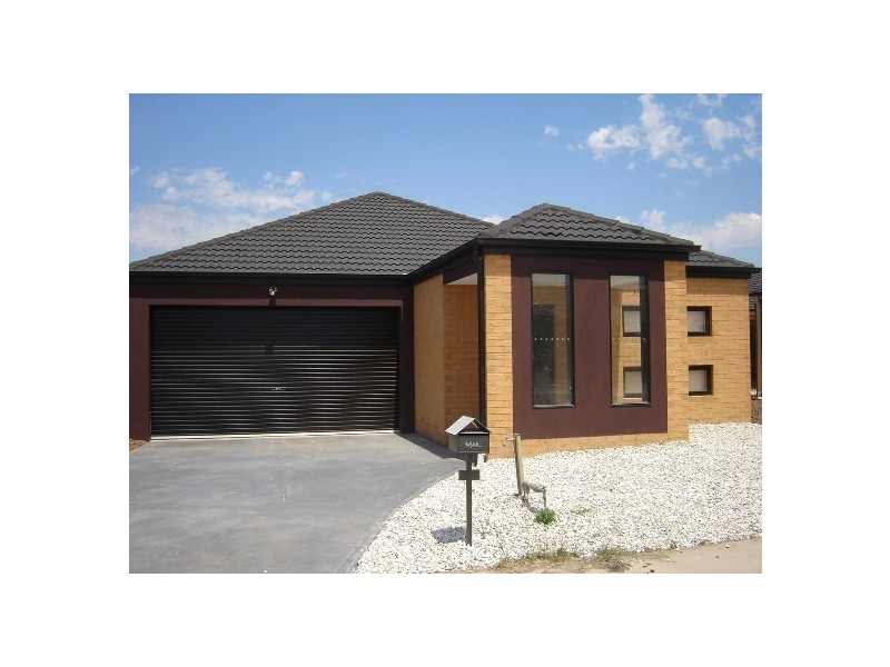 306 Paxton Link, Pakenham VIC 3810