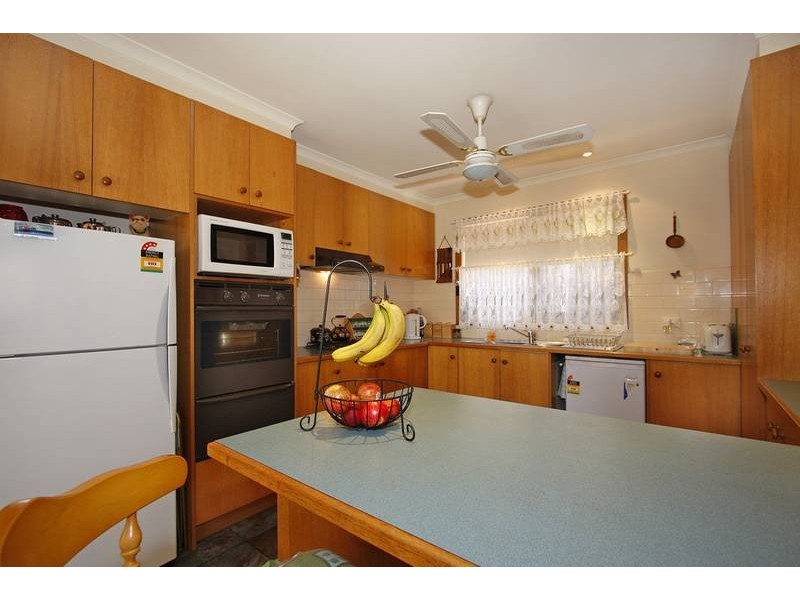 11 Brady Close, Lynbrook VIC 3975