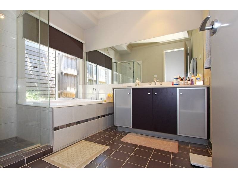 7 Cedarwood Crescent, Berwick VIC 3806