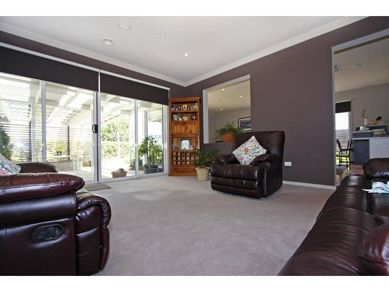 7 Cedarwood Crescent, Berwick VIC 3806