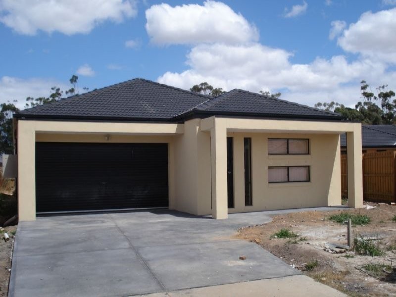 66 Grand Central Boulevard, Pakenham VIC 3810