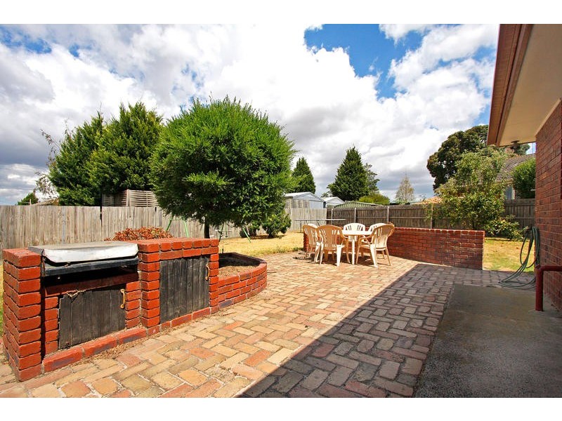 8 The Spur, Hampton Park VIC 3976