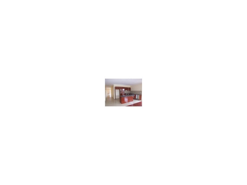 331 Downing Square, Pakenham VIC 3810