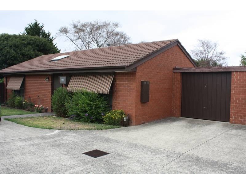 3/2 Tania Court, Pakenham VIC 3810