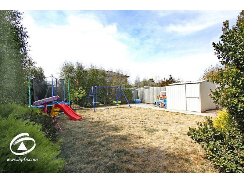 16 Harford Close, Lynbrook VIC 3975