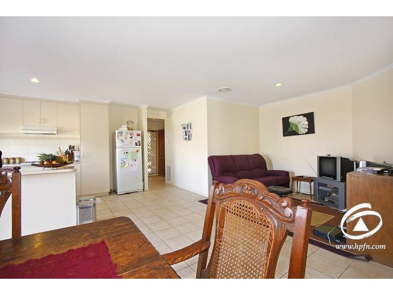 16 Cirrus Close, Hampton Park VIC 3976