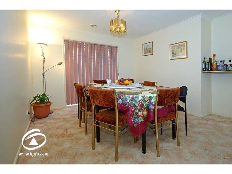 28 Scarborough Dve, Narre Warren South VIC 3805