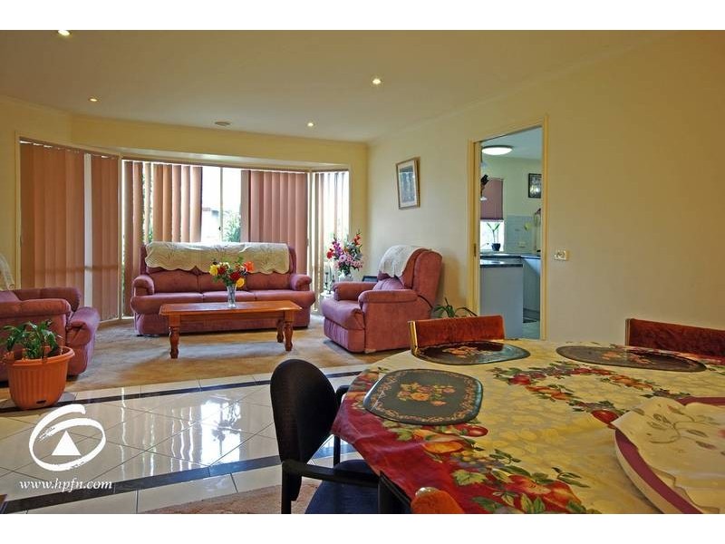 28 Scarborough Dve, Narre Warren South VIC 3805