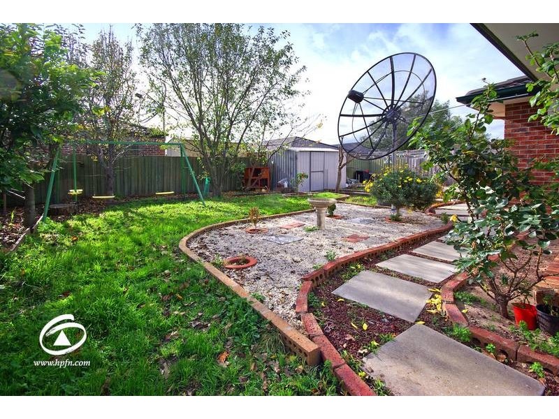 28 Scarborough Dve, Narre Warren South VIC 3805