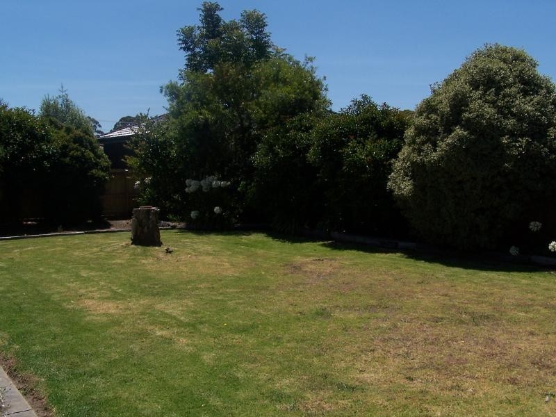 4 Narre Cranbourne Road, Narre Warren VIC 3805