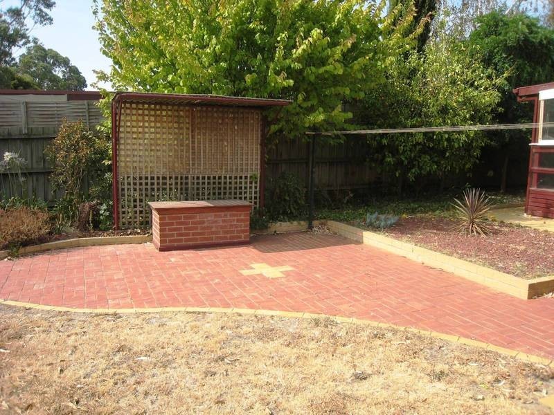 5 Cressonierre Court, Hallam VIC 3803