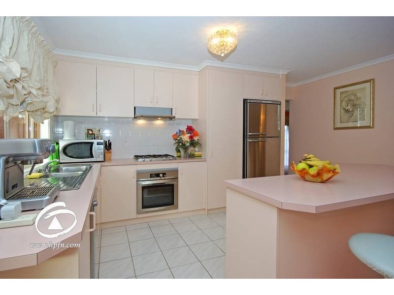 10 Stratus Court, Hampton Park VIC 3976