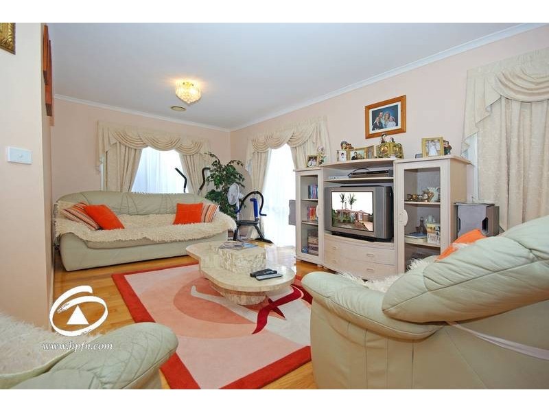 10 Stratus Court, Hampton Park VIC 3976