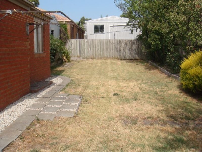 11 Valley View Rise, Hampton Park VIC 3976