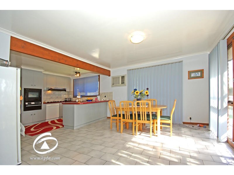 2 Hughes Court, Hampton Park VIC 3976