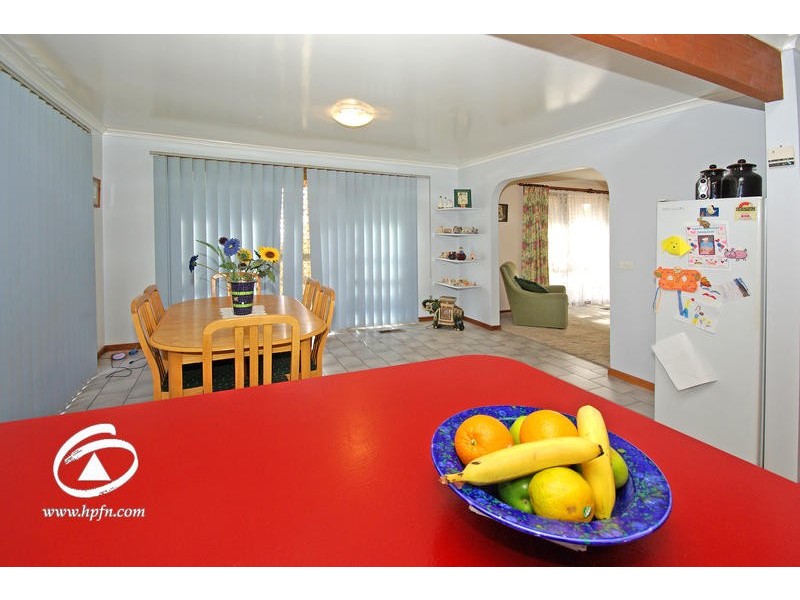 2 Hughes Court, Hampton Park VIC 3976