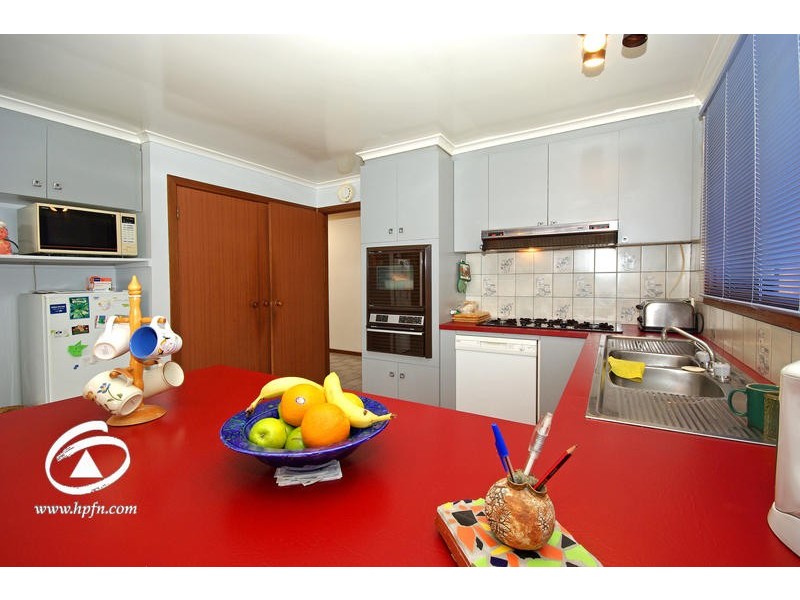 2 Hughes Court, Hampton Park VIC 3976