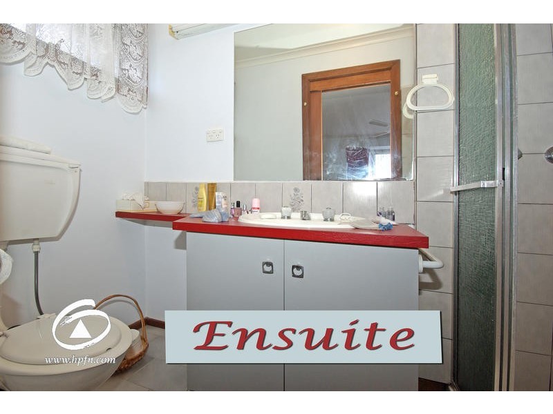 2 Hughes Court, Hampton Park VIC 3976