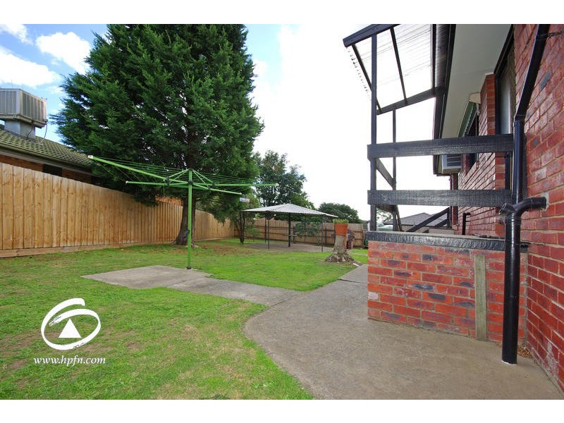 2 Hughes Court, Hampton Park VIC 3976