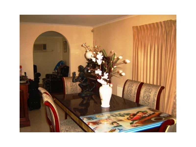 25 General Joshua Drive, Hampton Park VIC 3976