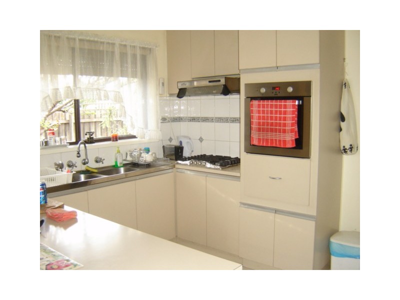 25 General Joshua Drive, Hampton Park VIC 3976