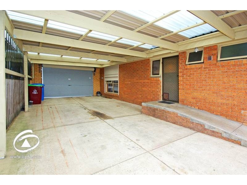 8 Templer Avenue, Hampton Park VIC 3976