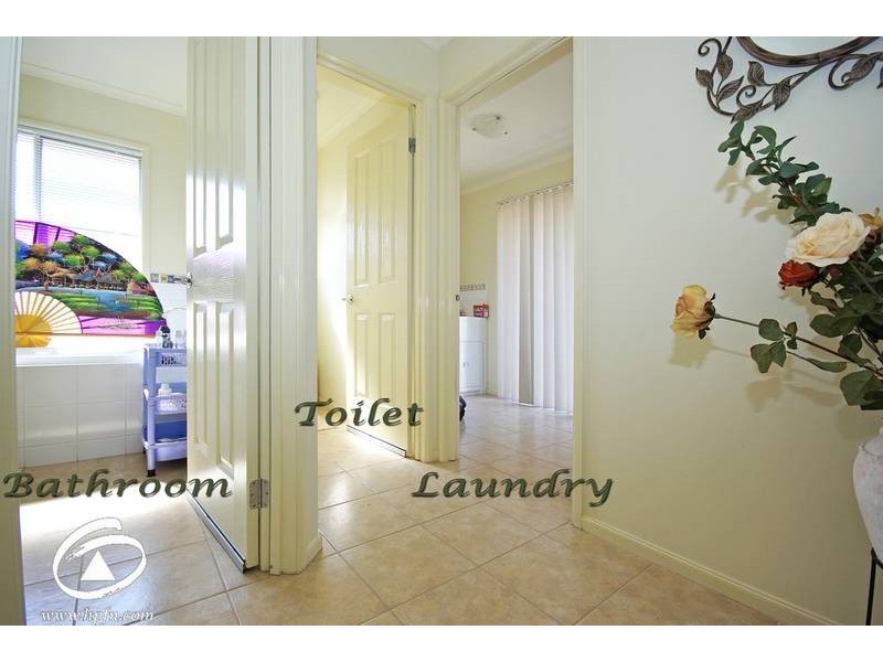 18 Henning Avenue, Lynbrook VIC 3975