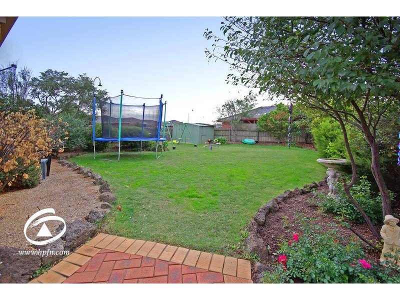 15 Cornell Place, Hampton Park VIC 3976