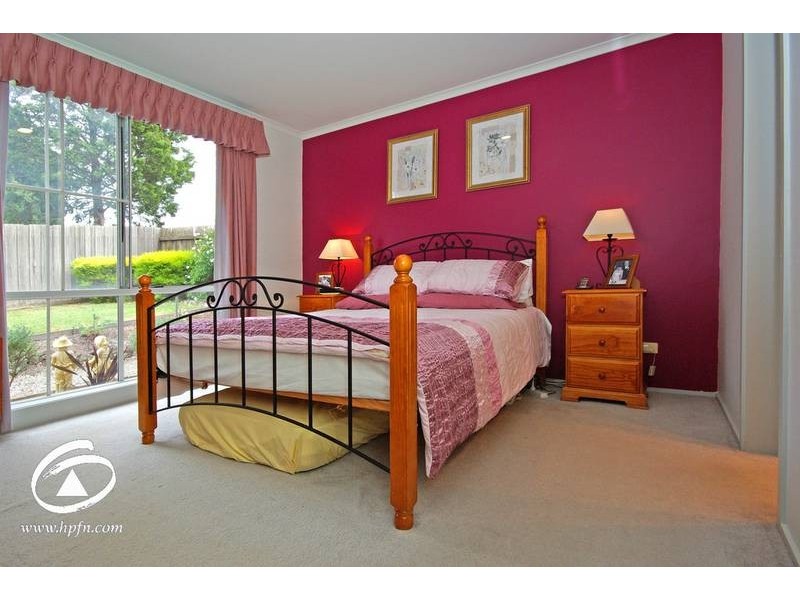 15 Cornell Place, Hampton Park VIC 3976