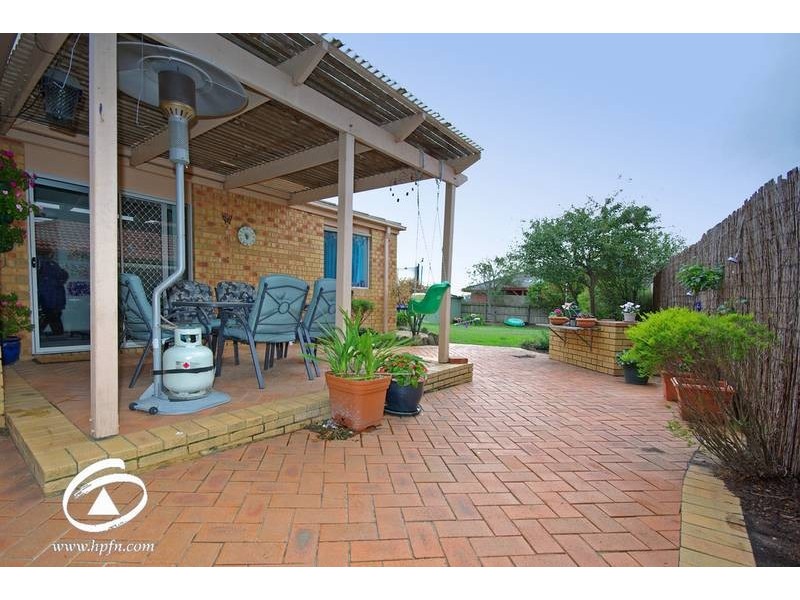 15 Cornell Place, Hampton Park VIC 3976