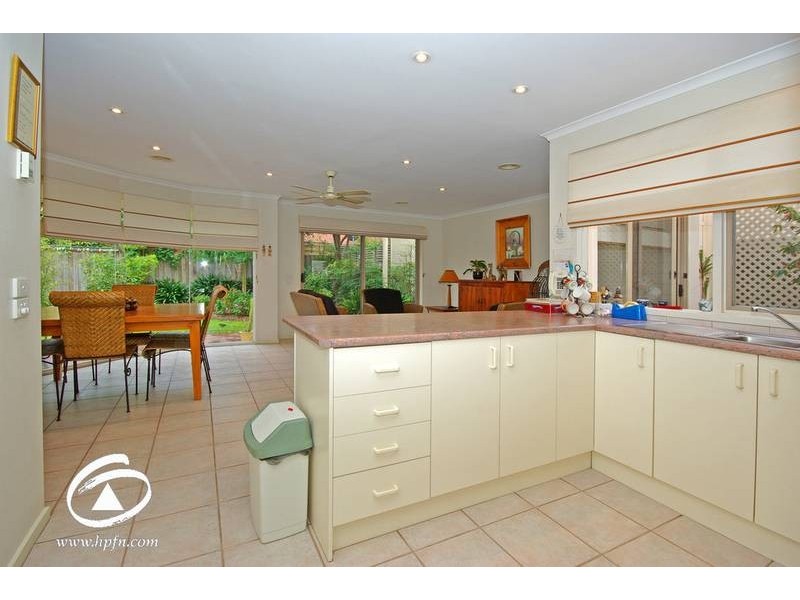 9 Tranter Square, Lynbrook VIC 3975