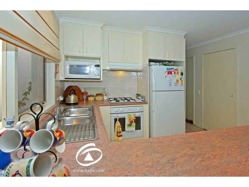9 Tranter Square, Lynbrook VIC 3975