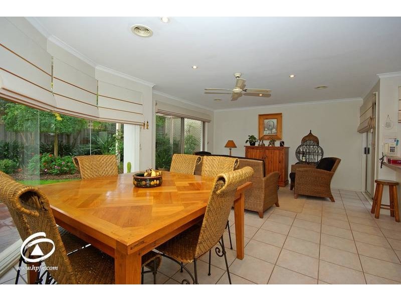 9 Tranter Square, Lynbrook VIC 3975