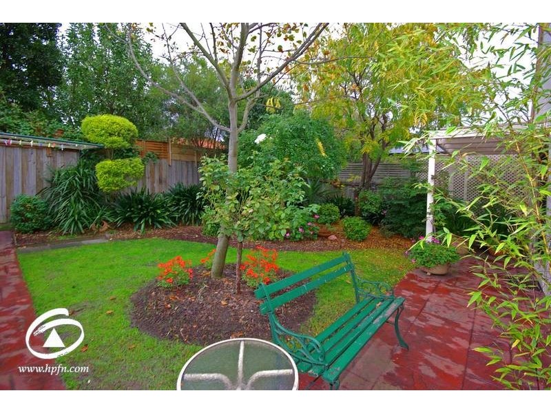 9 Tranter Square, Lynbrook VIC 3975